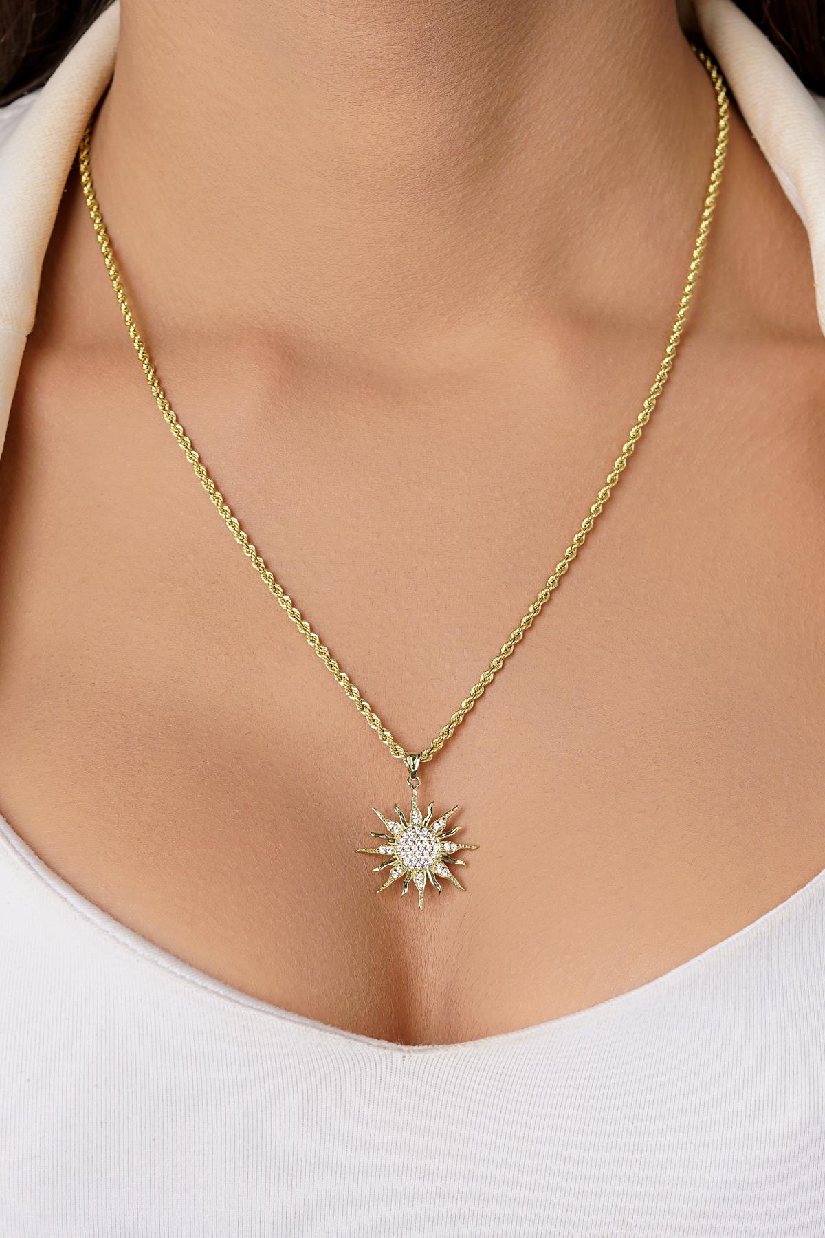 14ct Gold Sunburst Pendant on Rope Chain