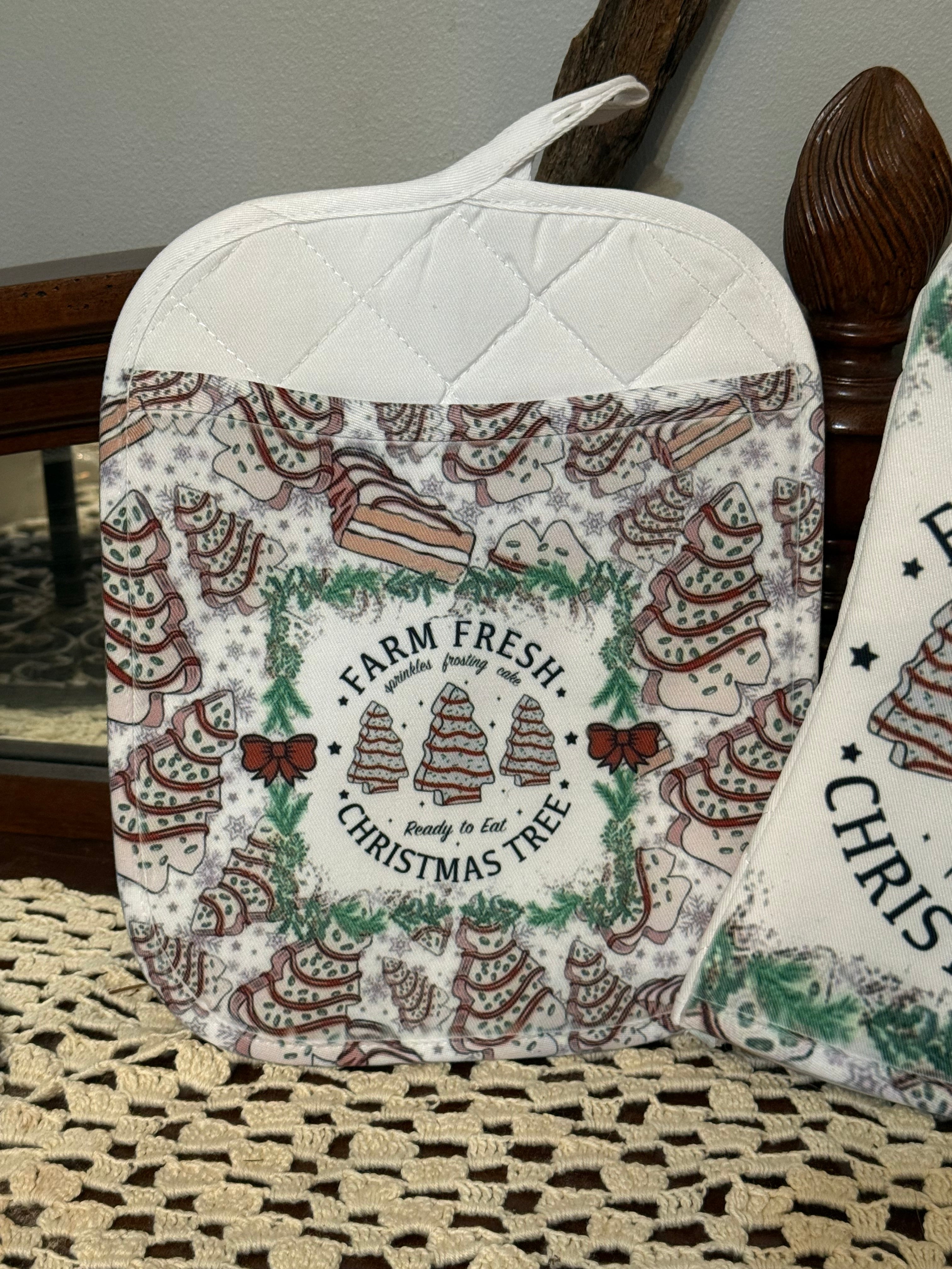 Blank Kitchen Oven Mitt and Pot Holder Set