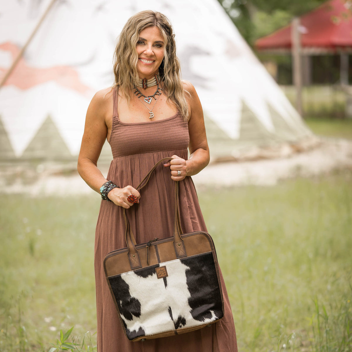 Cowhide Laptop Shopper by STS Ranchwear