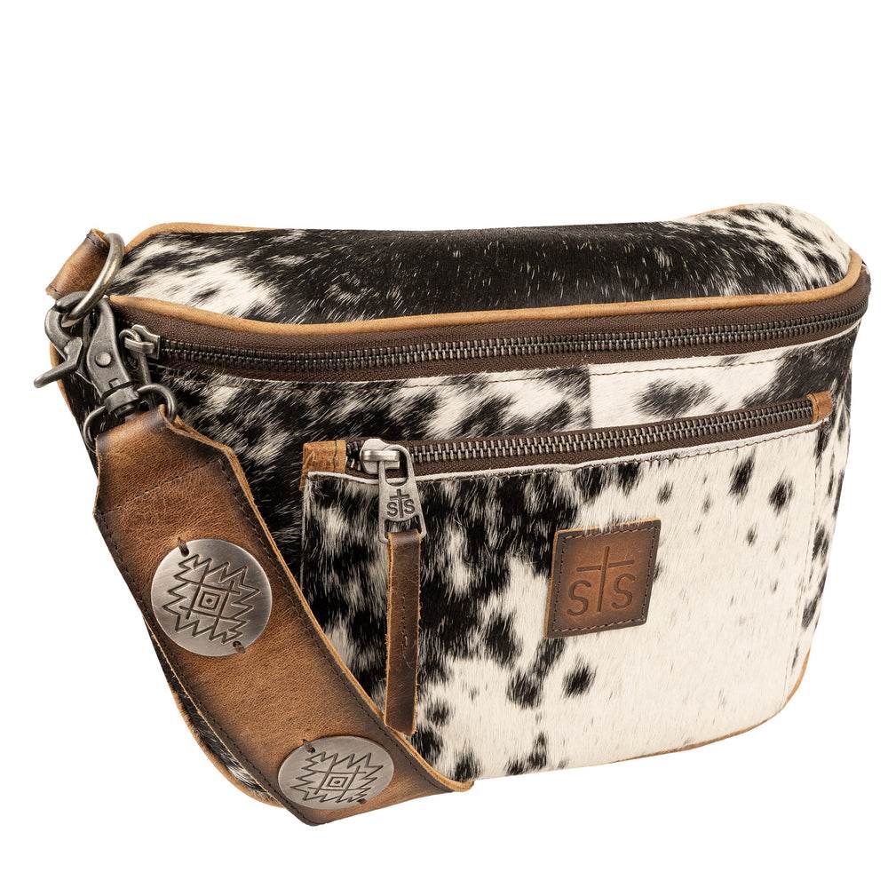VAQUERO CONCHO SACHI SLING COWHIDE - Graced By The South