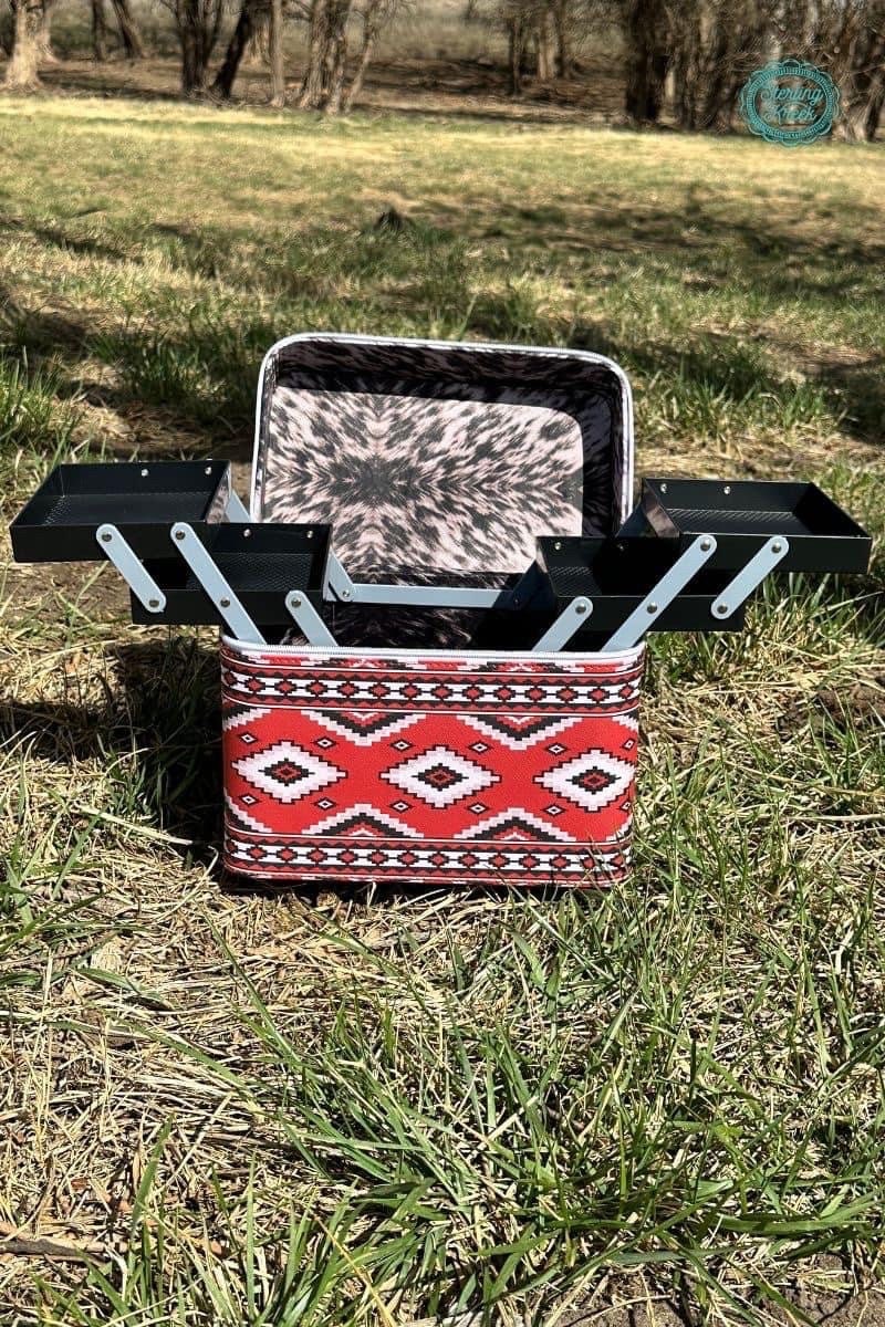The POCAHONTAS  Caddy Box Makeup Kaboodle Caboodle Case Jewelry Box
